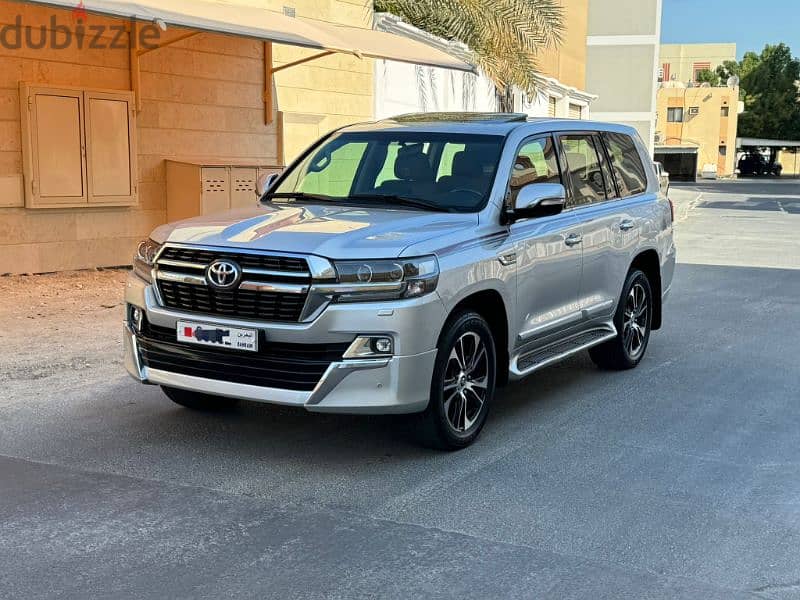 2021 model Toyota Land Cruiser Grand Touring 0