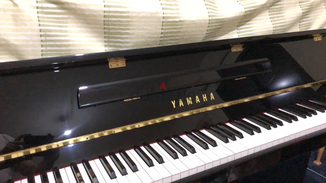 Yamaha piano 0