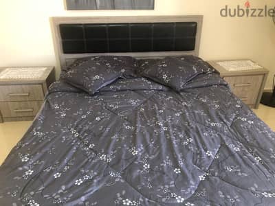 Queen size bed for sale