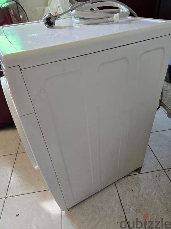 For Sale: Samsung Washing Machine in Excellent Condition - 8 kg 3