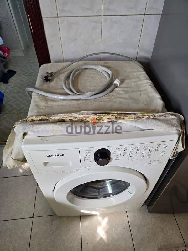 For Sale: Samsung Washing Machine in Excellent Condition - 8 kg 9