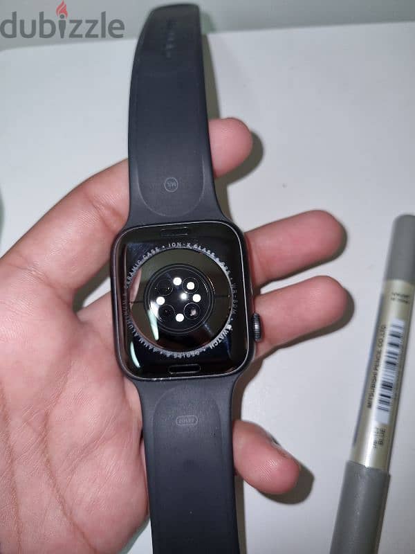 APPLE WATCH SERIES 6 FOR URGENT SALE 3