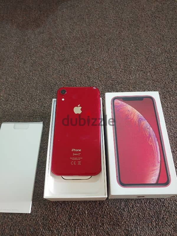 iPhone XR almost new Nothing was opened or changed Without scratches 7