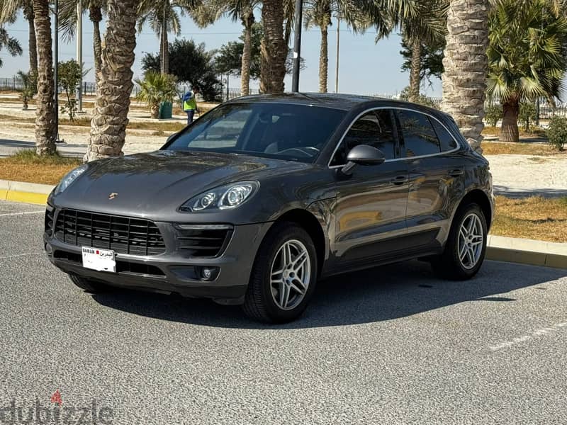 Porsche Macan 2015 1