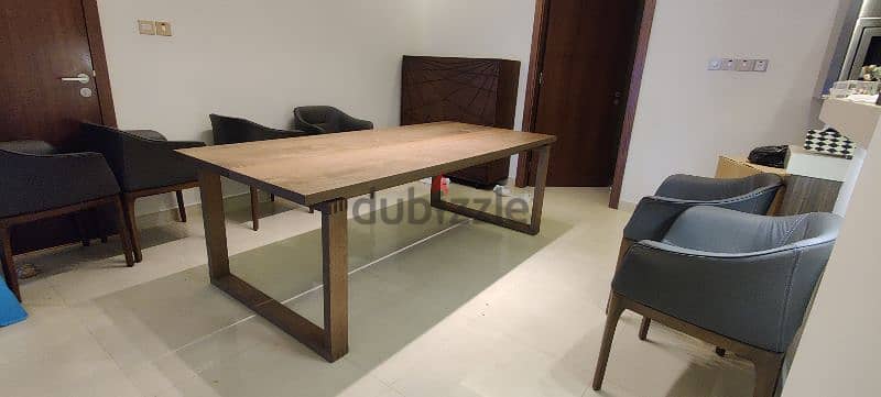 Antique Daning Table Without Chairs 1