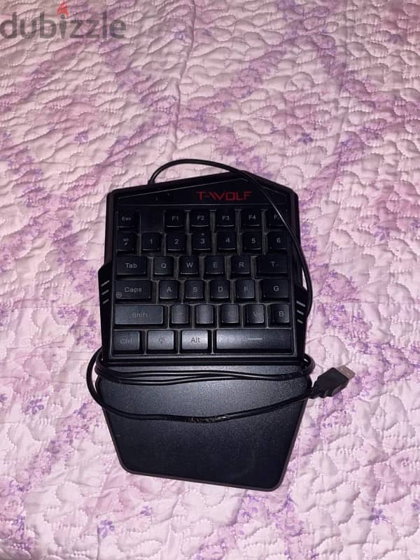 ONE HAND KEYBOARD FOR SALE 0