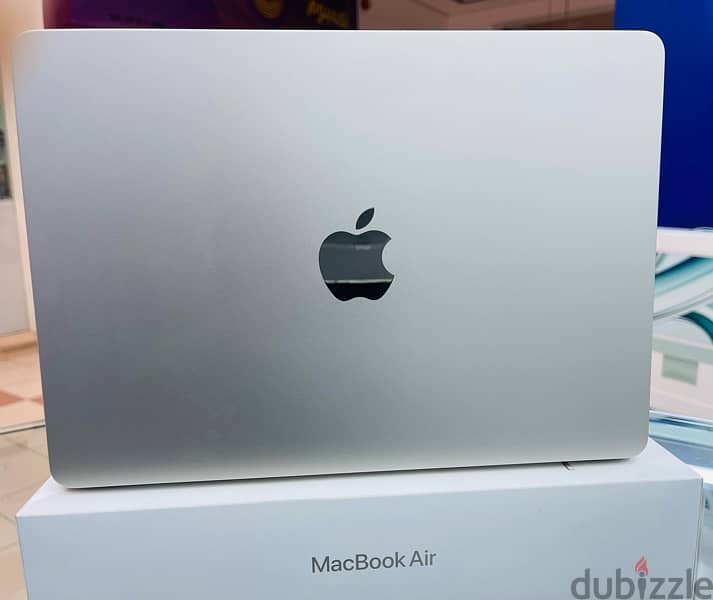 Used MacBook Air 13inch M3 256GB 7