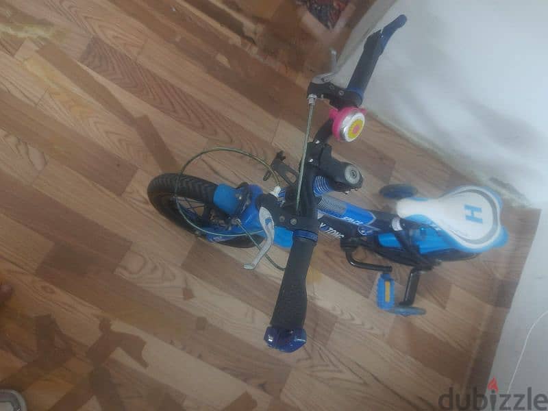 kids cycle for sale good condition . 12 inch 1