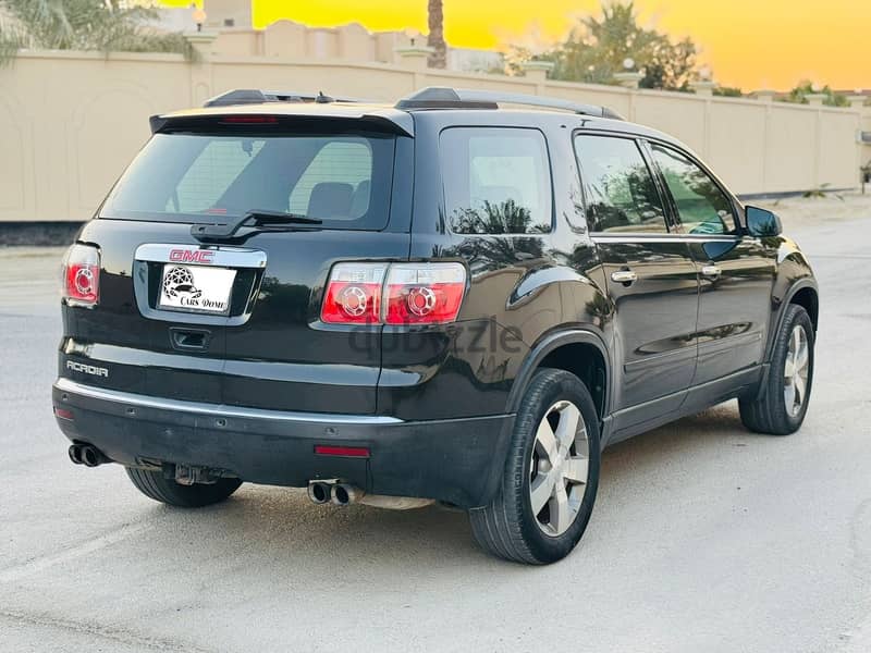 GMC Acadia 2010 جي ام سي أكاديا 3