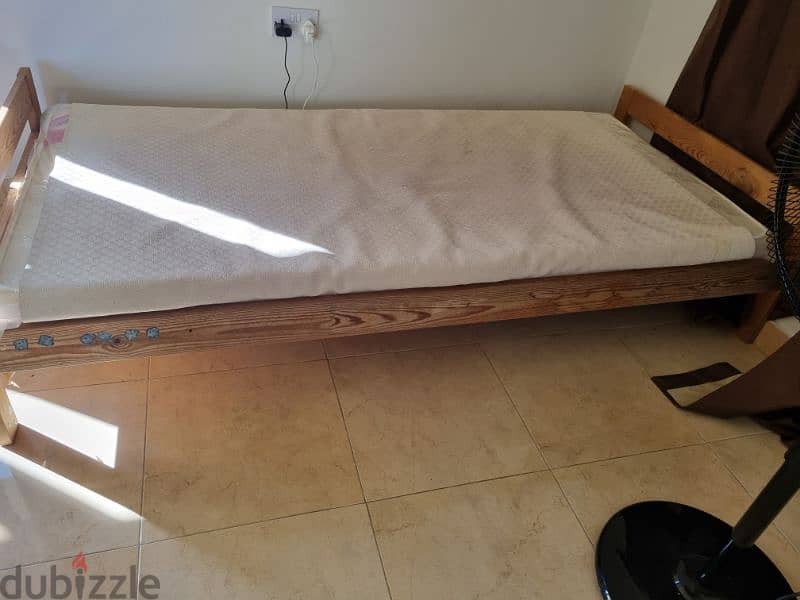 2 Beds for sale Please read description before messaging 3