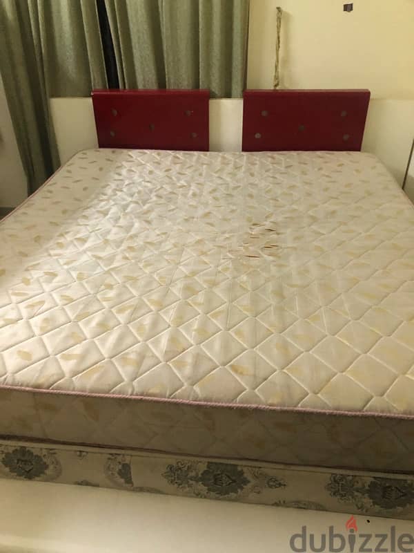 kings size bed for sale 2