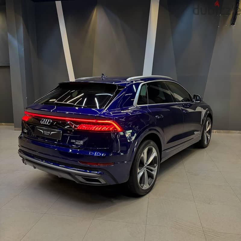 Audi Q8 2020  lLine 2