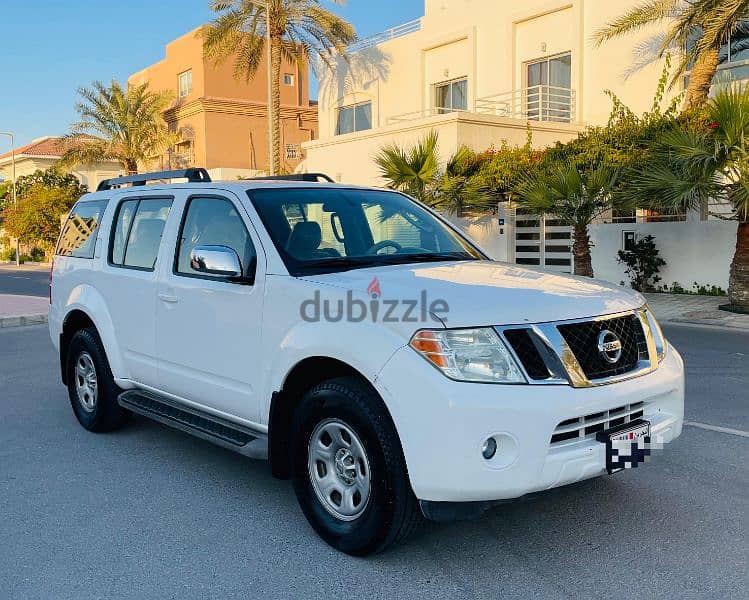 Nissan Pathfinder 2012 model for sale. . . 2200 bd 12