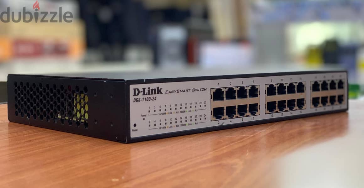 D-Link 24-Port Gigabit Smart Managed Switch DGS-1100-24 Good Working 3