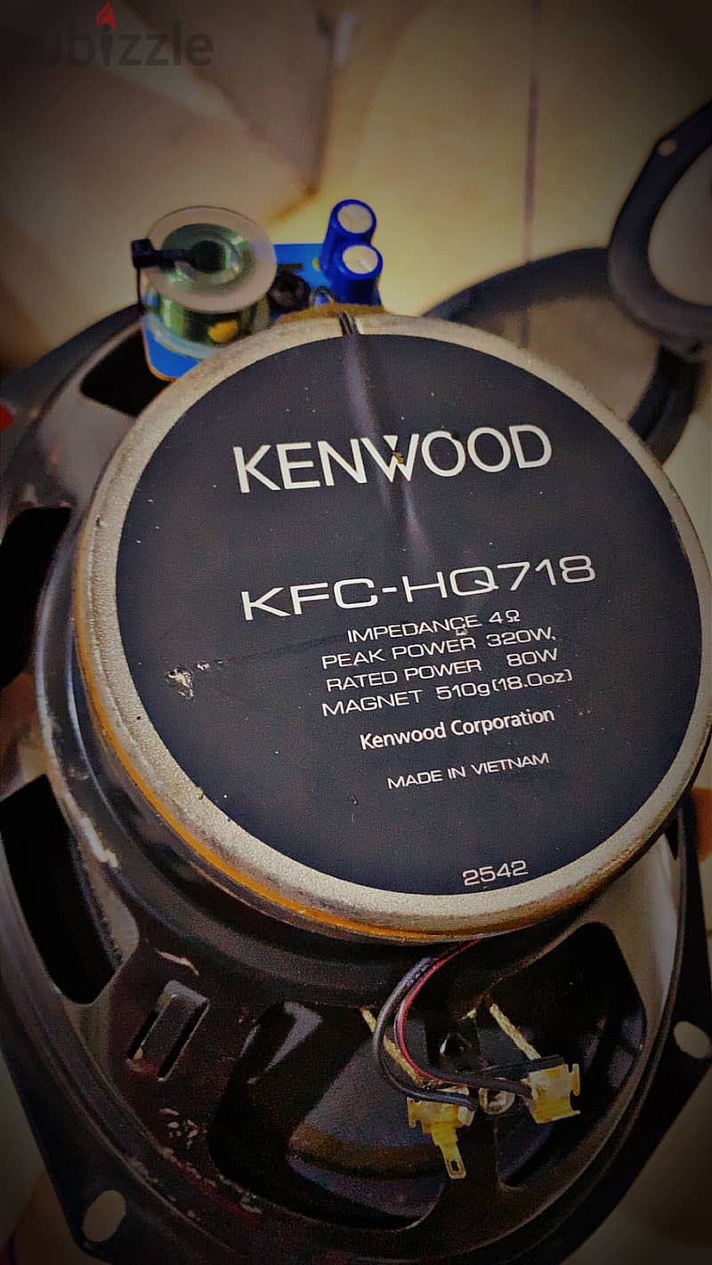 Car speakers kfc kenwood 320. watts perfect condition 1