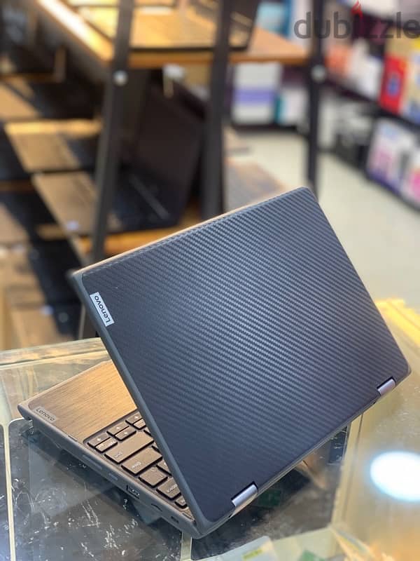 LENOVO TOUCH LAPTOP FOLDABLE 0