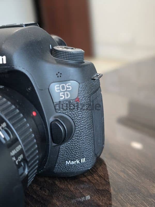 Canon 5D Mark III with 24-105 L 1