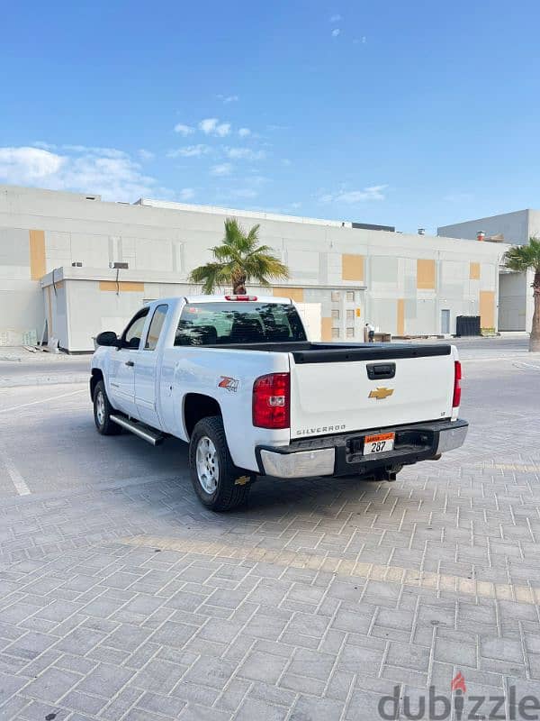 Chevrolet Silverado LT 2013 V8 First Owner Low Millage Very Clean 5