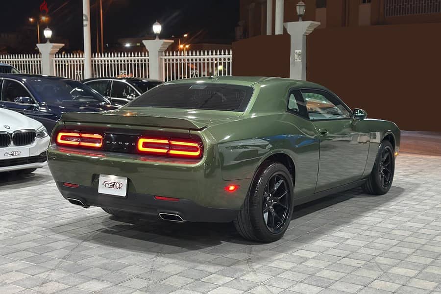 Dodge Challenger 2021 GT 9