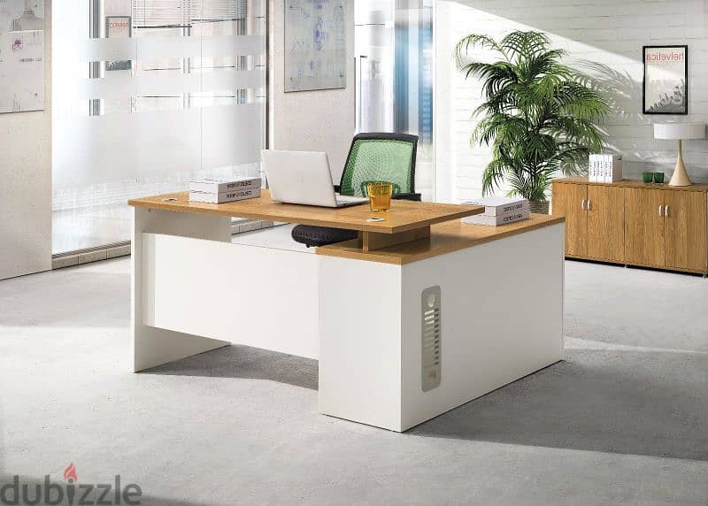 office Table 1400/1400/750 cm size 0