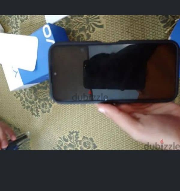 vivo y 20 good condition with box 1