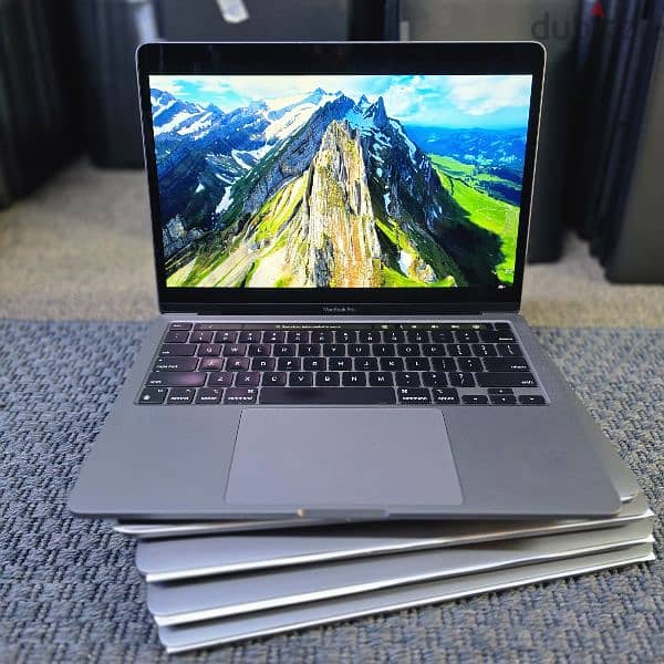 Apple MacBook Pro 2022 M2 0