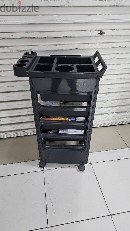 Salon trolley with drawers in excellent condition pickup from 0