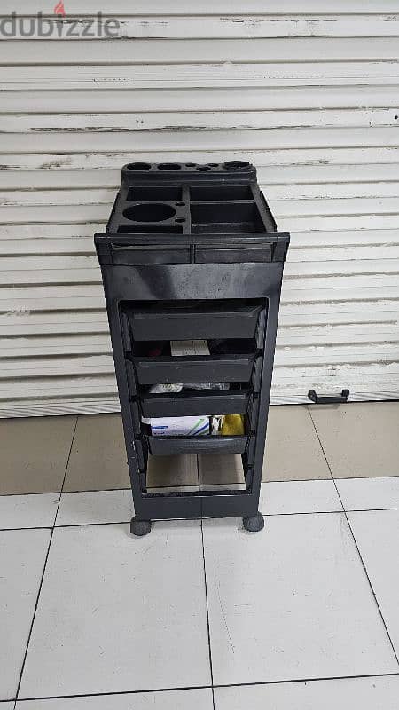 Salon trolley with drawers in excellent condition pickup from 1