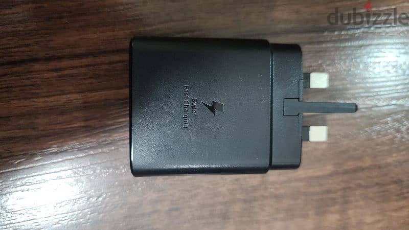 Original Samsung 45w plug and Anker Prime 120w plug 6