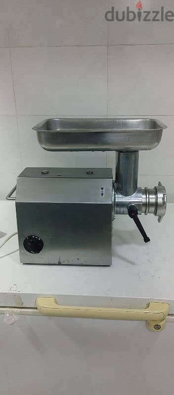 meat mincer machine