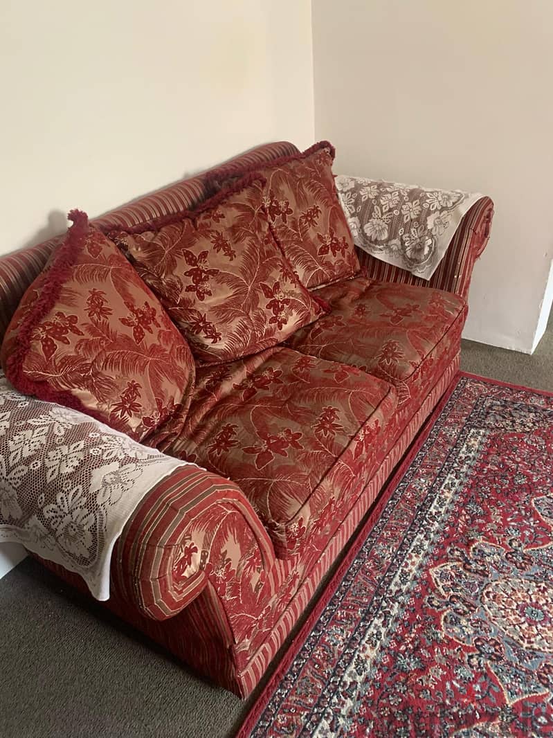 Used Furniture in mint Condition 5