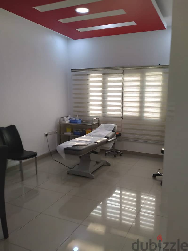 للإيجار مكتب تجاري أو عيادةSpace area for rent (office or Clinic) 2