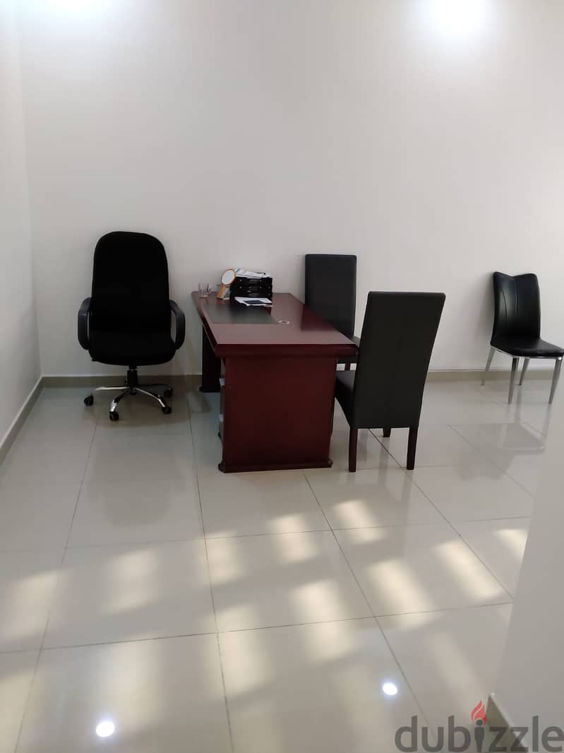 للإيجار مكتب تجاري أو عيادةSpace area for rent (office or Clinic) 4