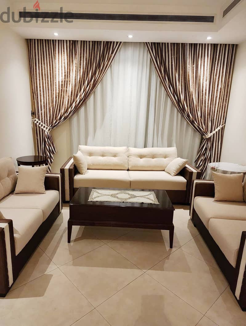 Cozy and Spacious | Luxury 1 Bhk | Fully Furnished | In New juffair 0