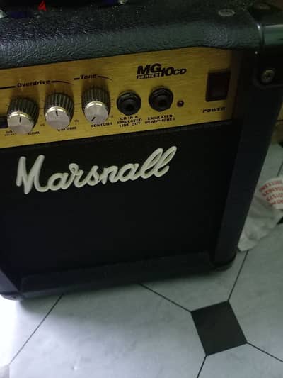 Marshall 40wats amplier good condition