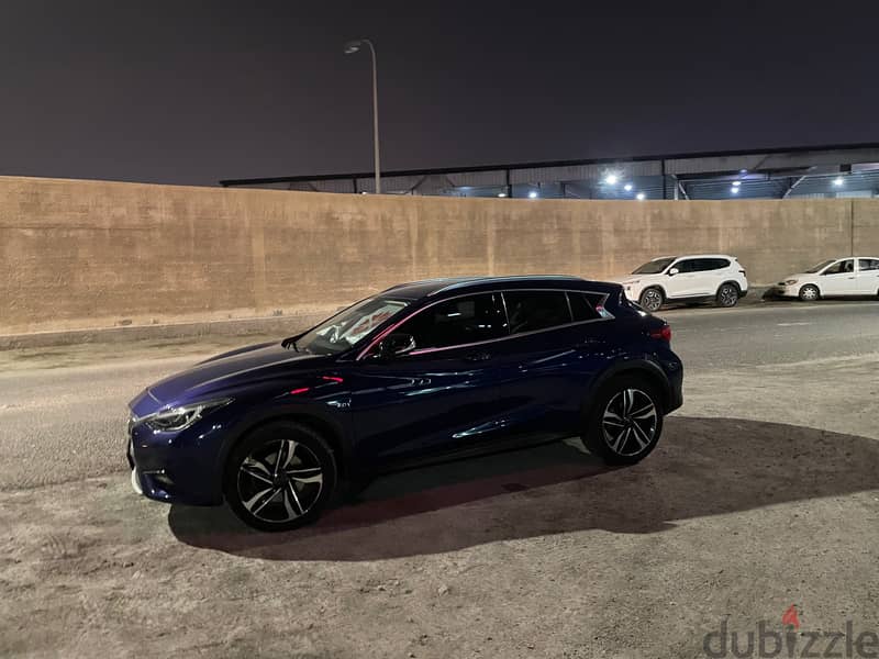 Infiniti QX30     Full 6