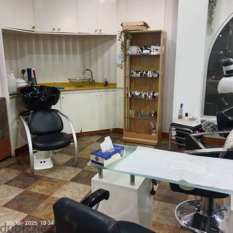 Ladies salon for sale 6