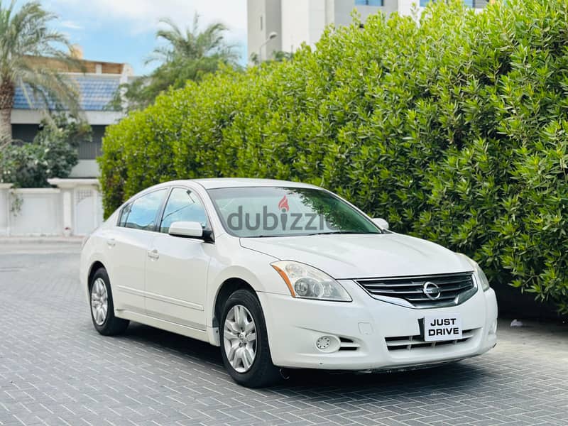 NISSAN ALTIMA 2.5L 2012 MODEL WELL-MAINTAINED CAR 0