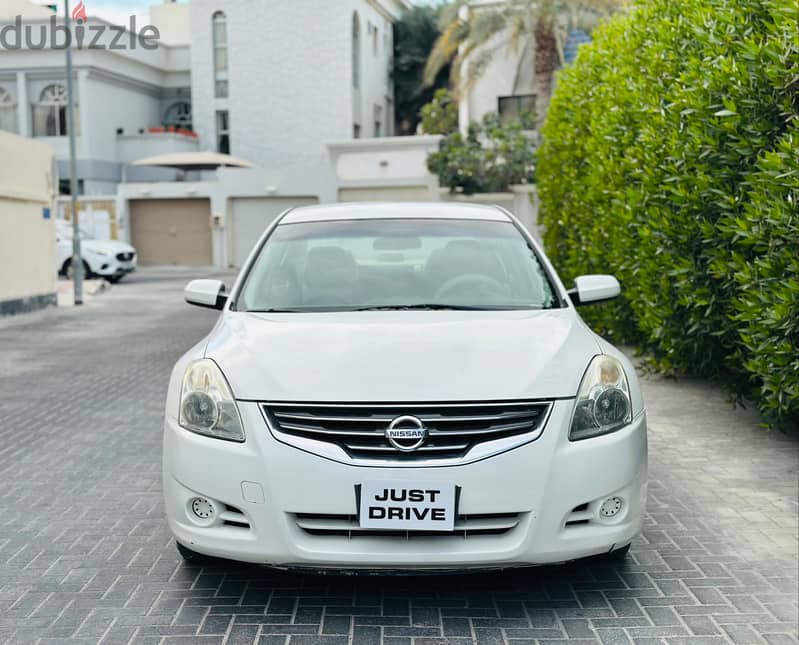 NISSAN ALTIMA 2.5L 2012 MODEL WELL-MAINTAINED CAR 3