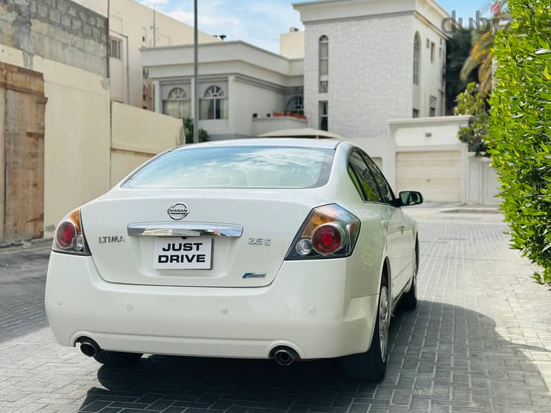 NISSAN ALTIMA 2.5L 2012 MODEL WELL-MAINTAINED CAR 6