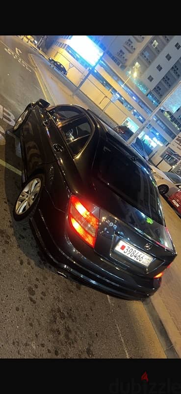 Mercedes C200 model 2010 full option 3