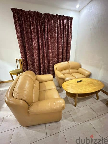 an offer studio for rent in juffair fully furnished with ewa 3