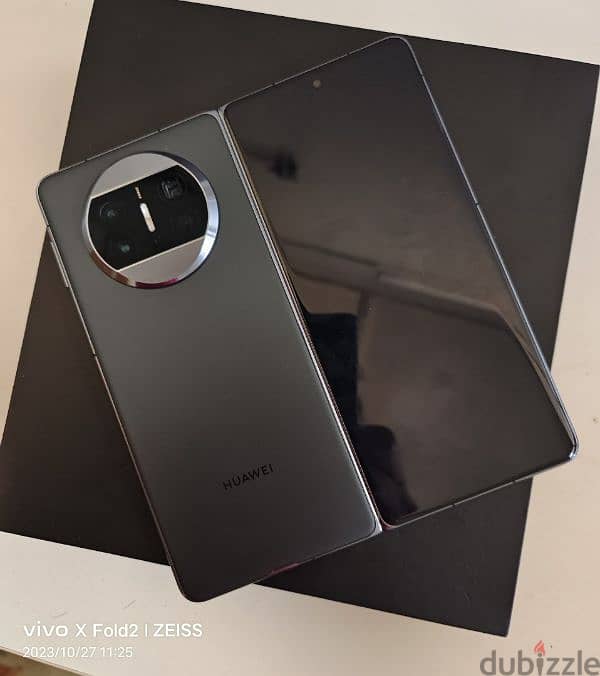 Huawei mate X3 fold premium model new condition box with accessories 0