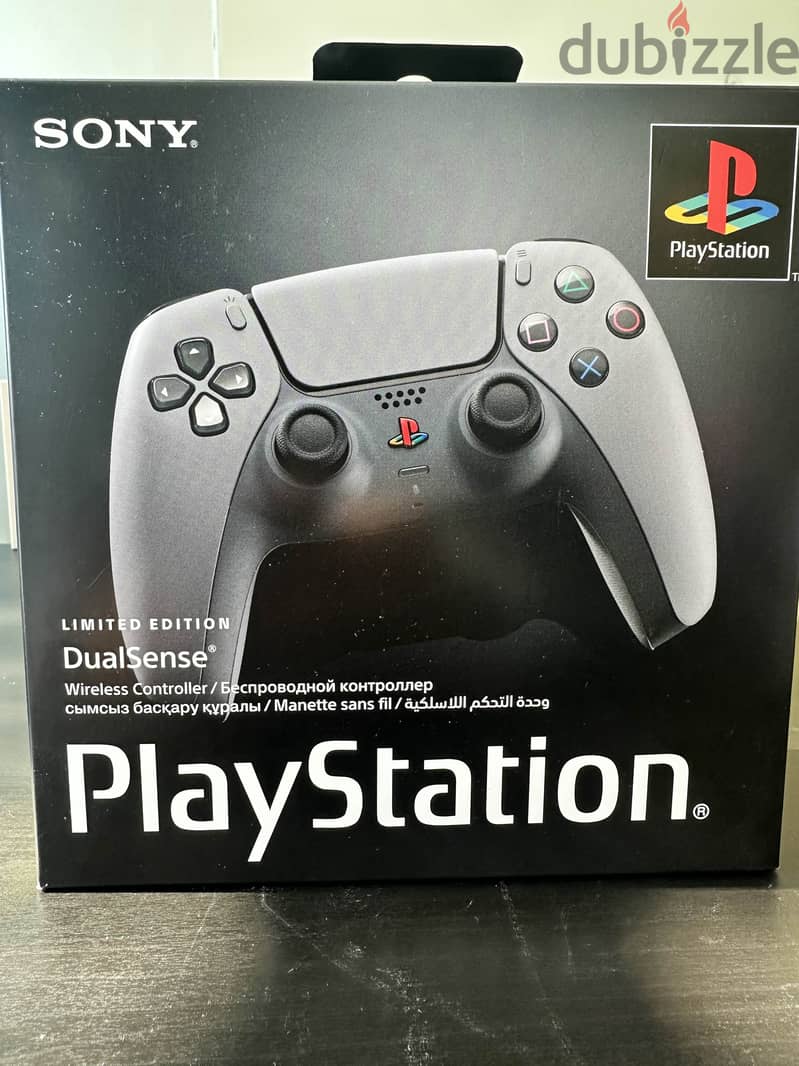 PS5 Limited edition DualSense 30th Anniversary Controller 0