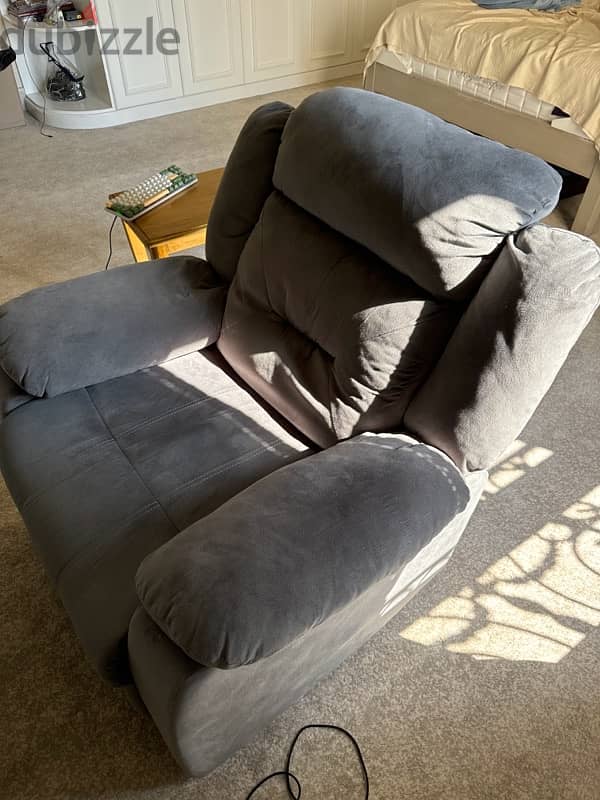 Lazy Boy Recliner Chair 2