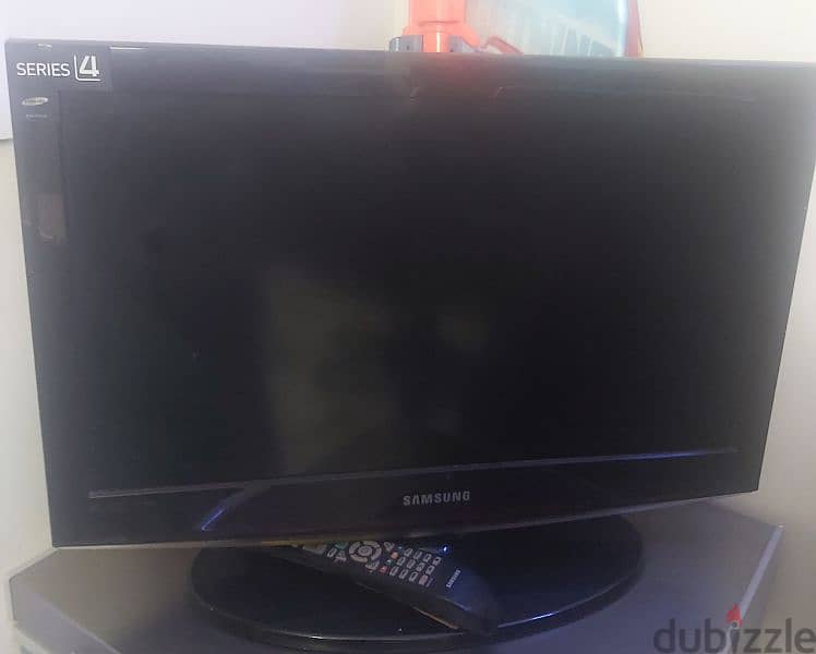 Used 32 inch Samsung TV+ free another 45 inch jvc tv 0