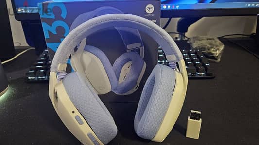 slightly used Logitech g435 headphones.