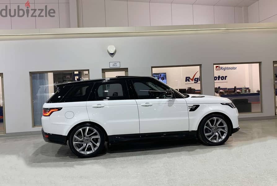 Range Rover Sport HSE (48,000 Kms) 1