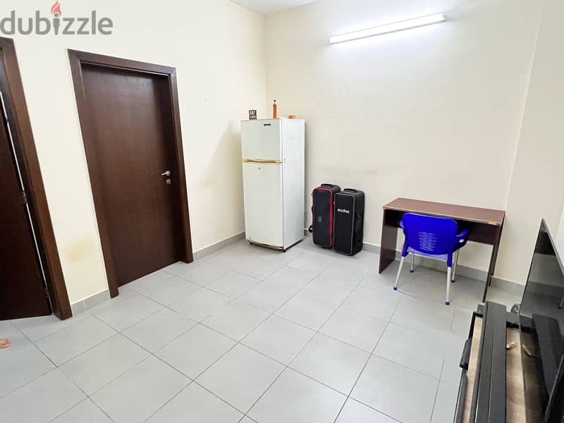 Furnished 2 Bedroom Apartment 1 Bedroom available with EWA (limit 60) 2