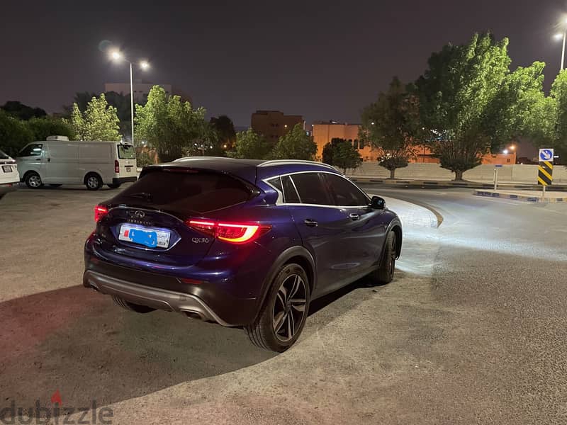 Infiniti QX30     4WD      2018 8